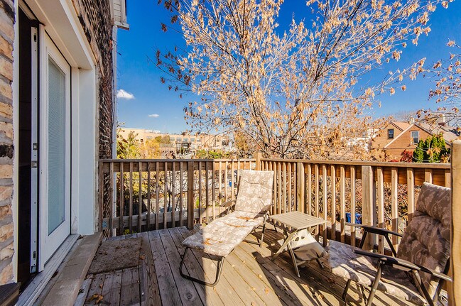 Building Photo - 1711 N Winchester Ave