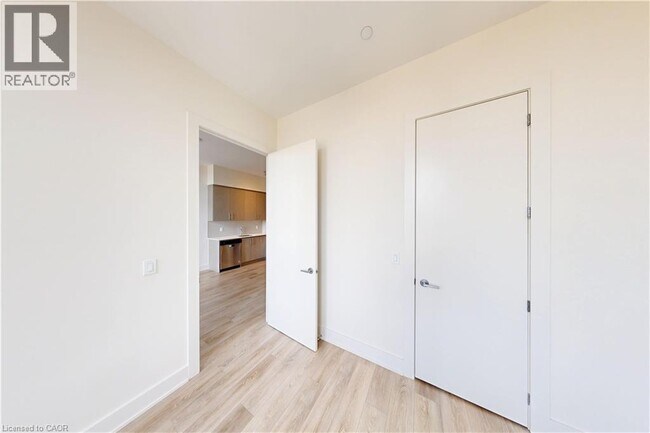 Photo du bâtiment - 212 King William St