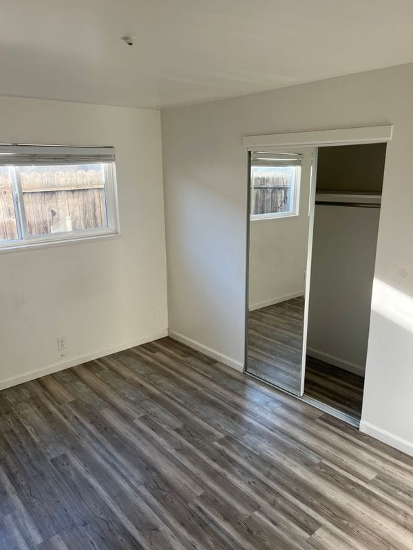 Building Photo - 1521 Camden Ct