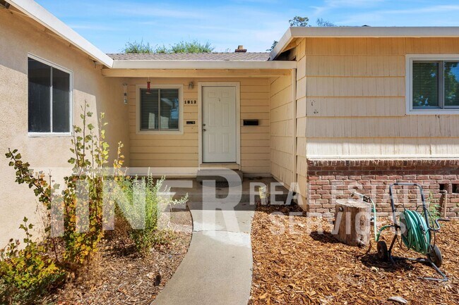 Photo - 1812 Mercury Way House