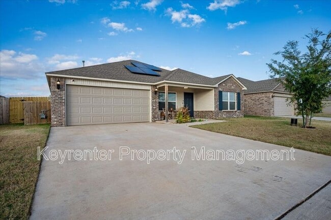 Photo - 551 SE 4th St House