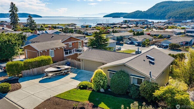 Foto del edificio - 5115 Kingsway