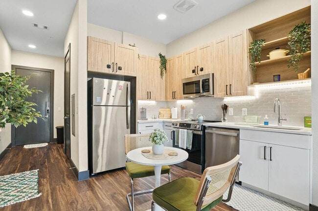 Foto del edificio - 9127 Research Blvd