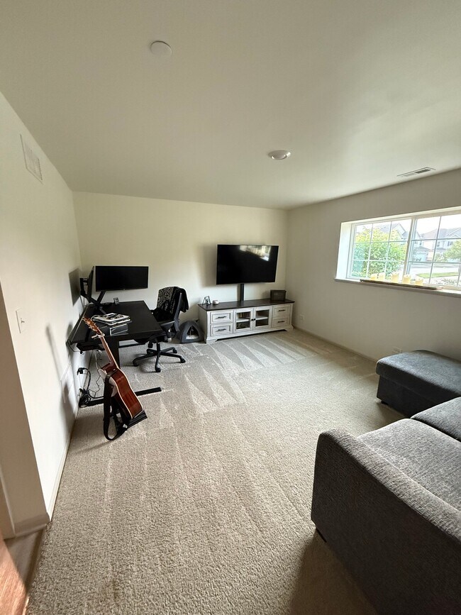 Foto del edificio - 1603 Sager Way