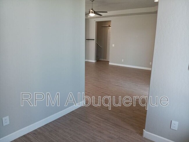 Foto del edificio - 2416 O'Keefe Ave SE