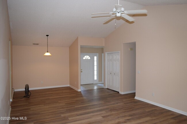 Building Photo - 1240 Morganton Rd