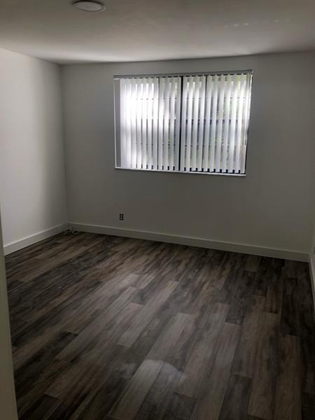 Building Photo - 2840 Coral Springs Dr