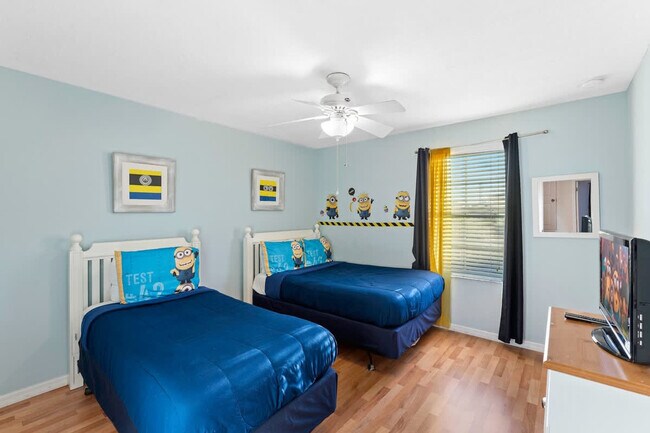 Building Photo - 481 Las Fuentes Dr