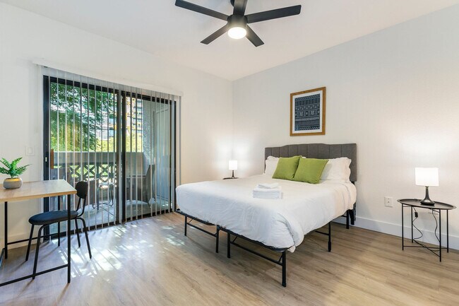 Foto del edificio - 15608 N 71st St