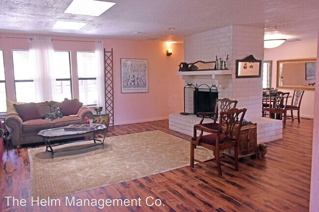 Building Photo - 4 br, 2 bath House - 2120 Father Sky