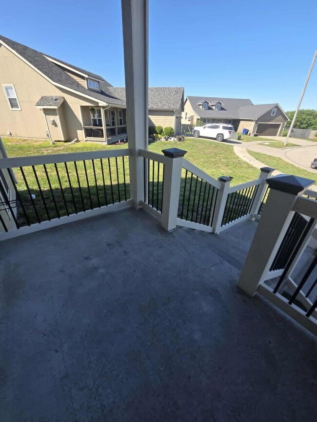 Building Photo - Spacious Home for Rent!