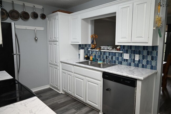 Building Photo - 5216 Brookwood Dr