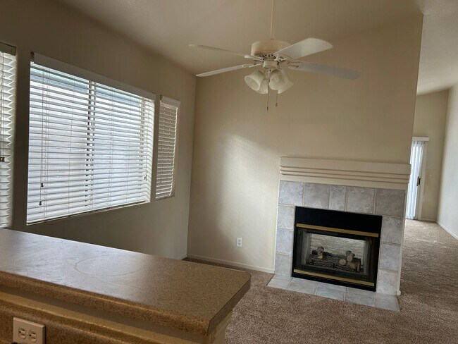 Building Photo - Charming 3-Bedroom Single-Story Corner Home in Northwest Las Vegas For Rent!