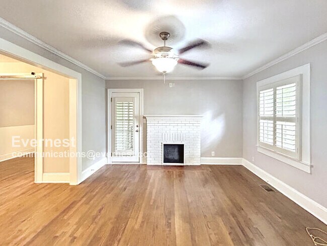 Foto del edificio - 946 Emerson Ave SE