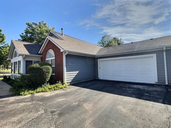 Building Photo - 1125 Oak Timber Cir