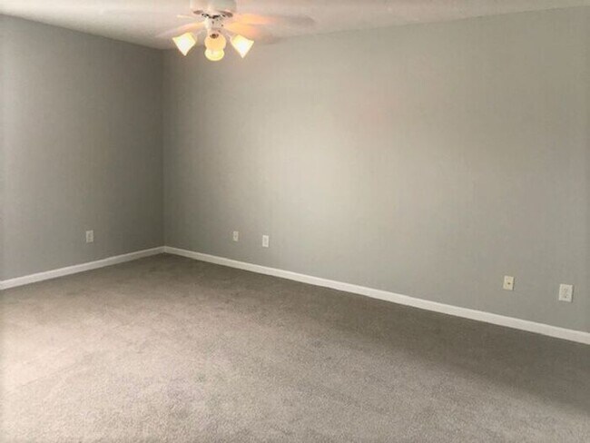 Photo - Townhome close to Priest Lake in Donelson