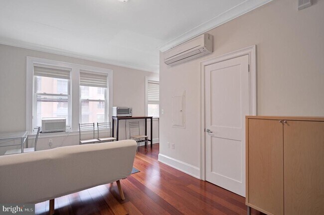 Foto del edificio - 1121 24th St NW