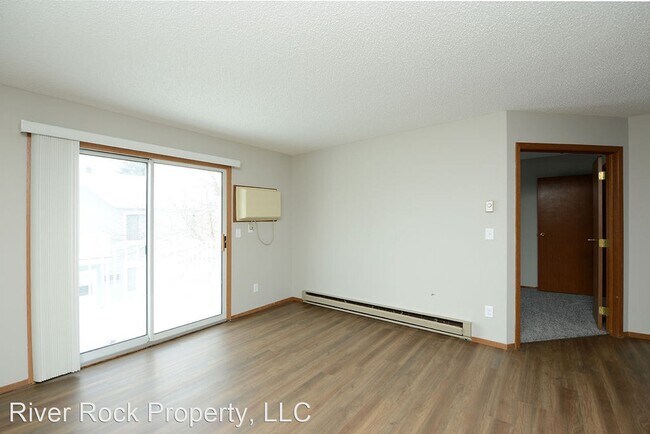 Foto del edificio - 2 br, 2 bath House - 3211B 15th Avenue South