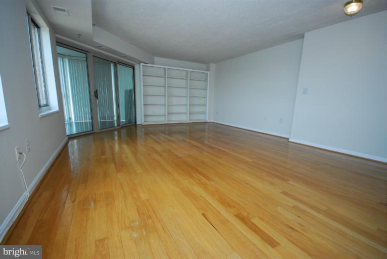 2121 Jamieson Ave Unit 1209, Alexandria, VA 22314 Room for Rent in