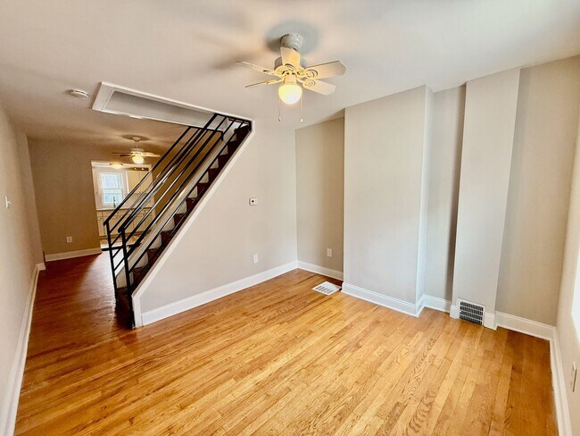 Foto del edificio - Charming 2 Bed/1 Bath House on Quiet Block South Philly