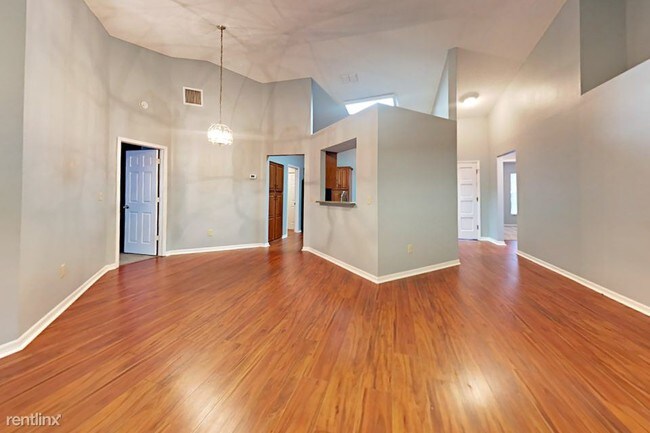 Building Photo - 11318 Silverleaf Ct