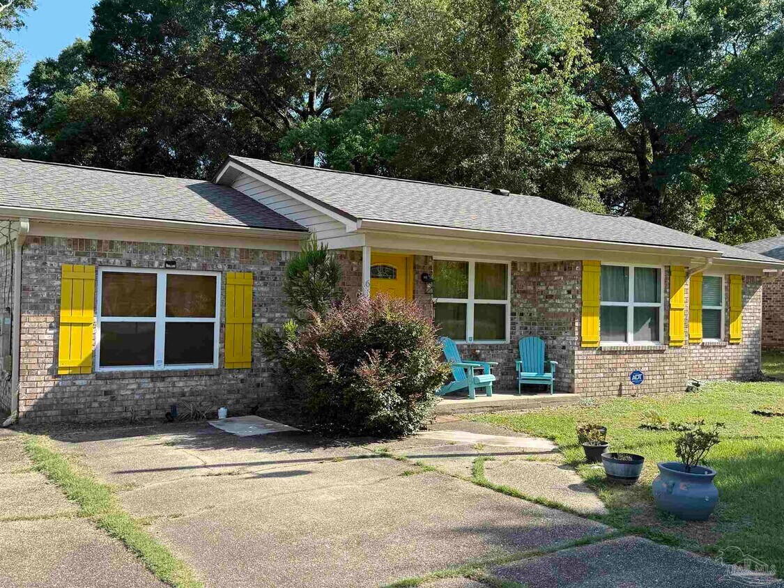 Foto principal - 615 Royce St