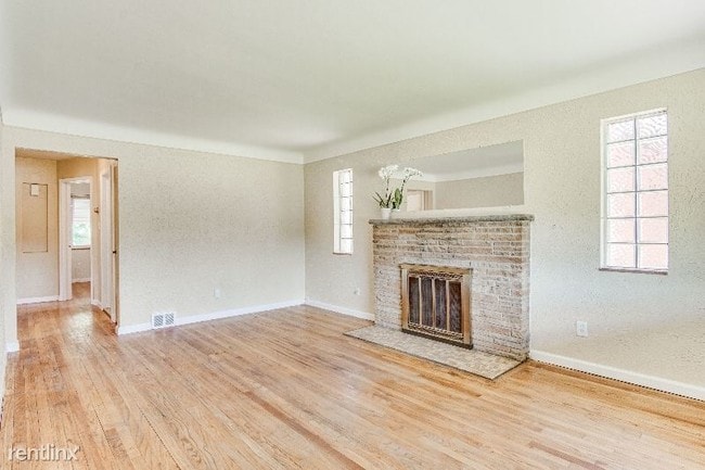 Building Photo - 3 br, 1.5 bath House - 22747 Courtland