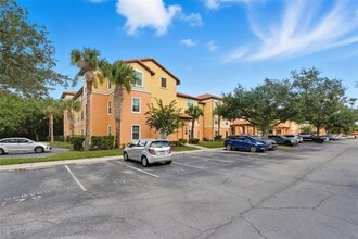 Building Photo - 5459 Vineland Rd