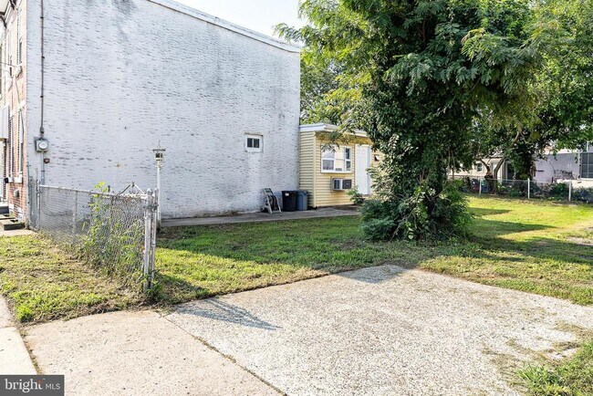 Building Photo - 410 Middlesex St