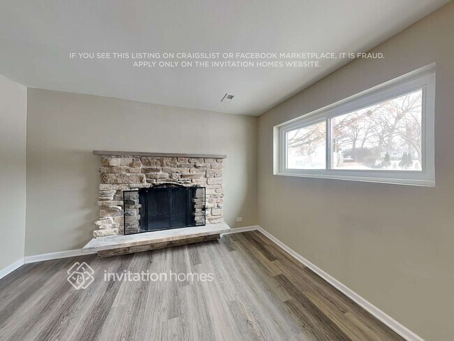 Foto del edificio - 421 Spruce Dr