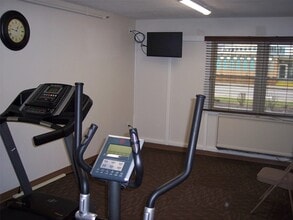 Building Photo - 350 Market St