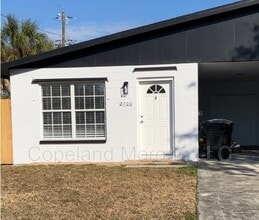 Building Photo - 2700 Miriam St S