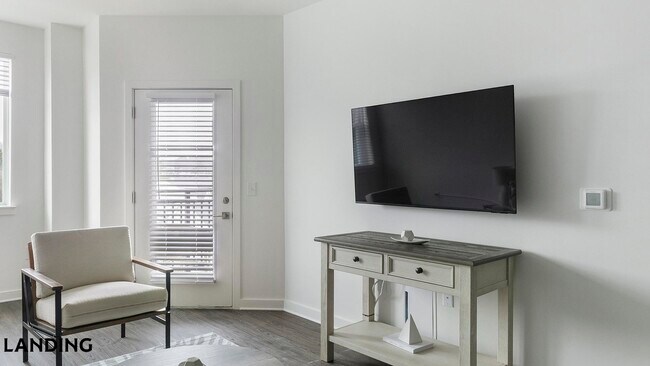 Foto del edificio - 2110 Birkhall St