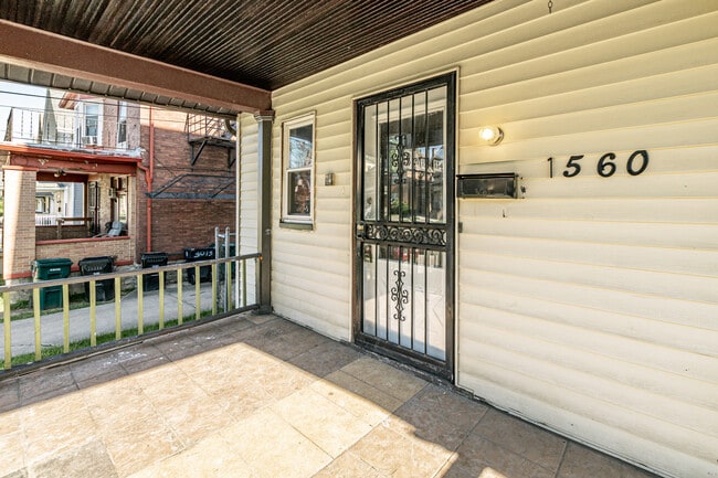 Building Photo - 1560 Ruth Ave