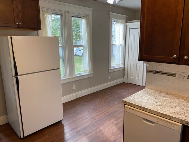 All appliances are provided - 540 Jackson St.