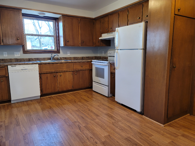 Foto del edificio - 408 2nd Ave NW