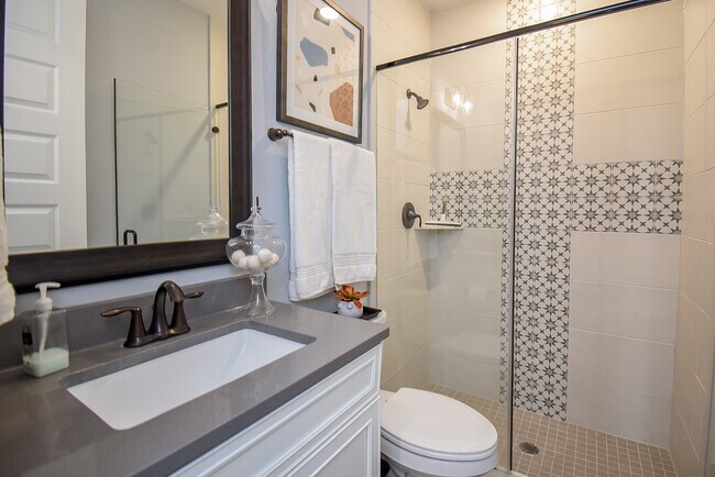 Building Photo - 10914 Brambling Wood Dr