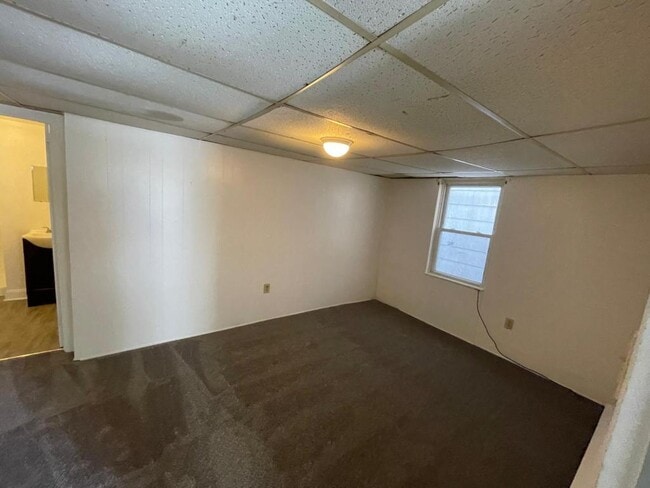 Foto del edificio - 663 E Market St