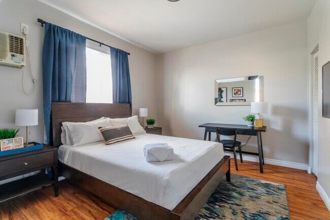 Foto del edificio - 3112 Walton Ave