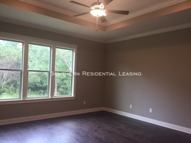 Building Photo - 4932 E Cypress Loop