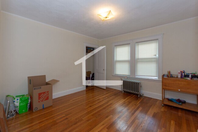 Foto del edificio - 64 Greycliff Rd