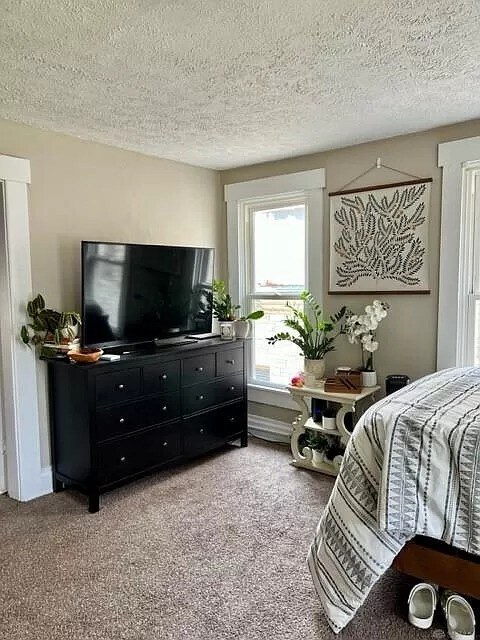 Dormitorio 1 - 226 E Market St