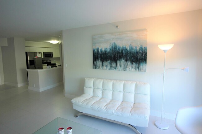 Foto del edificio - 3530 Mystic Pointe Dr