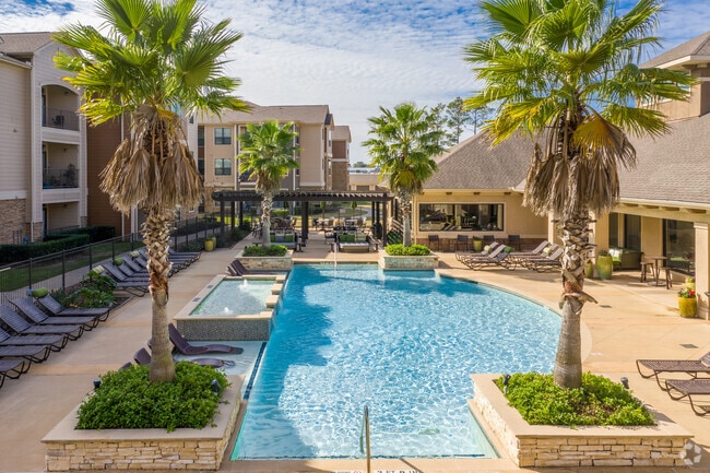 Building Photo - The Oaks at Northpointe