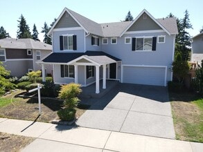Building Photo - 1077 Hiton Cir