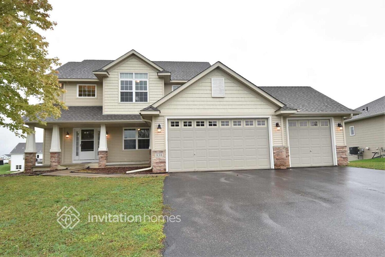 Foto principal - 838 Watertown Ave