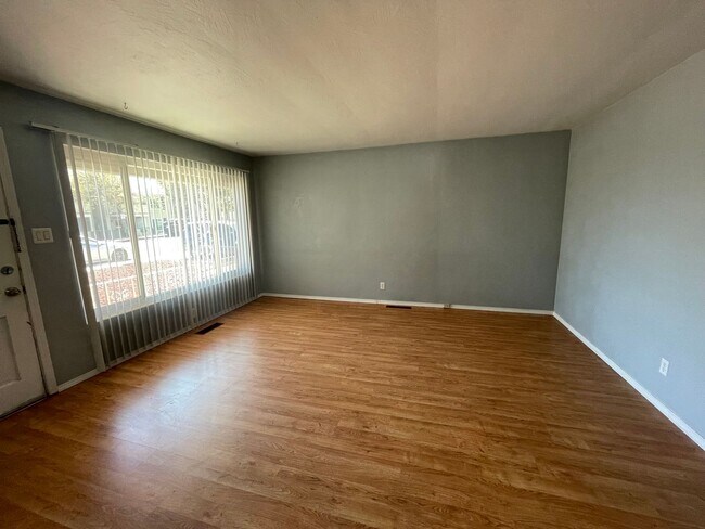 Foto del edificio - RN T 505-525
