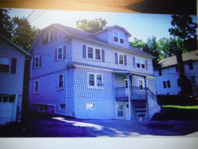 Building Photo - 58 Nestor St.