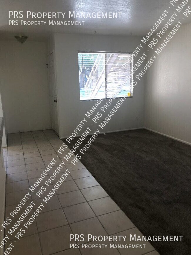 Foto del edificio - 520 N Stapley Dr