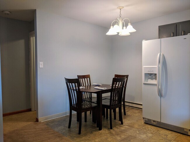 Building Photo - Spacious 3BR/2BA Silverthorne Condo – Prime Mountain Location